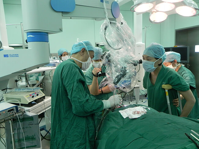 DSCN5031 - Spinal Surgery in China - <strong>"To Die or Not to Die?"</strong>
